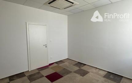 Uzavreté kancelárske celky od 100 m2 v Rači. Možnosť prenájmu skladových priestorov.