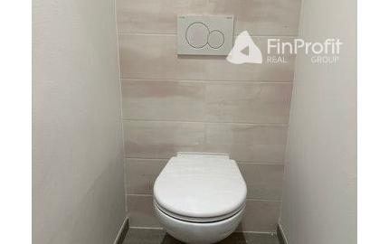 Uzavreté kancelárske celky od 100 m2 v Rači. Možnosť prenájmu skladových priestorov.