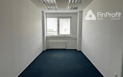 Uzavreté kancelárske celky od 100 m2 v Rači. Možnosť prenájmu skladových priestorov.