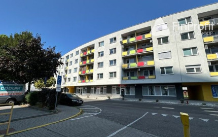 Dvojpodlažný obchodný priestor s vlastným parkovaním na prenájom - 181 m2, Údernícka ul.