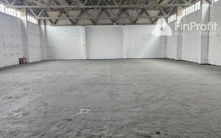 Na prenájom skladový priestor o výmere 280 m2.