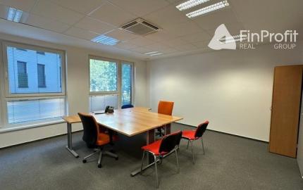 Reprezentatívne administratívne priestory na prenájom - od 18 m2, Košická ul.