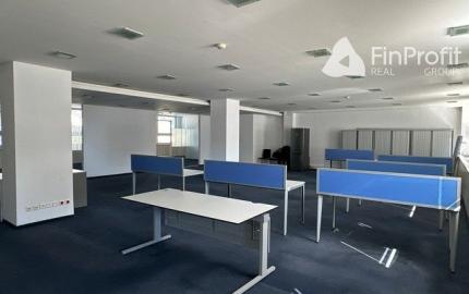 Uzavretý administratívny priestor na prenájom - 297 m2, Košická ul.