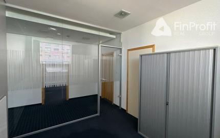 Uzavretý administratívny priestor na prenájom - 297 m2, Košická ul.