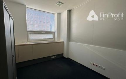 Uzavretý administratívny priestor na prenájom - 297 m2, Košická ul.