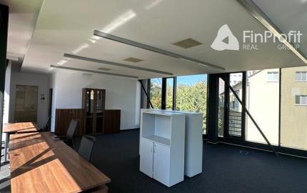 Reprezentatívny administratívny priestor na prenájom - 360 m2, Košická ul.