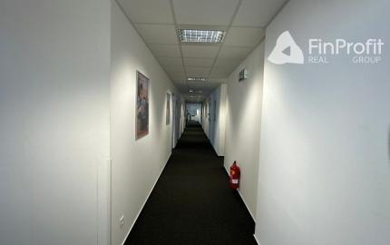 Reprezentatívny administratívny priestor na prenájom - 360 m2, Košická ul.