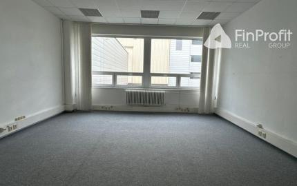 Administratívny priestor s príručným skladom na prenájom - 46 m2, Tomášikova ul.