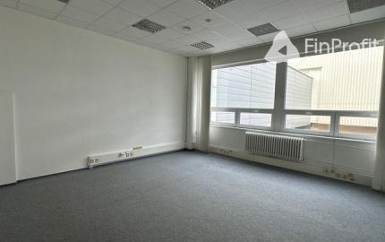 Administratívny priestor s príručným skladom na prenájom - 46 m2, Tomášikova ul.