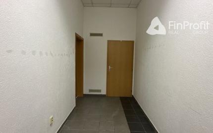 Administratívny priestor s príručným skladom na prenájom - 46 m2, Tomášikova ul.
