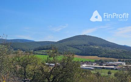 Na predaj rekreačný pozemok v krásnom prírodnom prostredí - Beckov