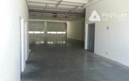 Vykurovaný skladovo-obchodný priestor na prenájom - 270 m2, ul. Stará Vajnorská