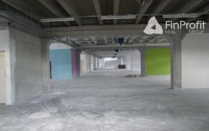 Vykurovaný skladovo-obchodný priestor na prenájom - 270 m2, ul. Stará Vajnorská