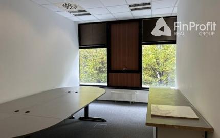 Kancelária v budove OMNIPOLIS na prenájom - 20,15 m2, ul. Trnavská cesta