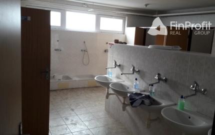 Predám výrobno-skladovací areál, 25km od NR, Obsolovce.