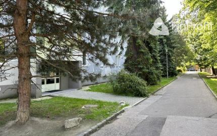 1,5i byt s lodžiou na prenájom - 42 m2, Súmračná ul.