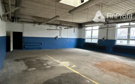 Skladovo-servisný priestor na prenájom - 154 m2, Bajkalská