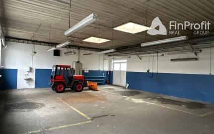 Skladovo-servisný priestor na prenájom - 154 m2, Bajkalská