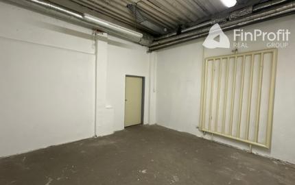 Skladovo-servisný priestor na prenájom - 154 m2, Bajkalská