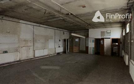 Skladovo-výrobný priestor na prenájom - 544 m2, Nádražná ul.