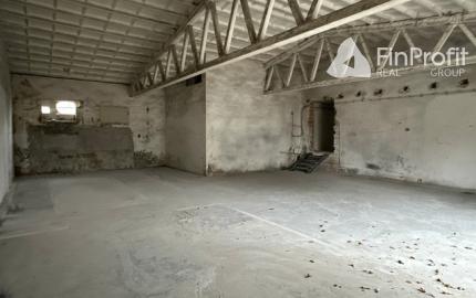 Skladovo-výrobný priestor na prenájom - 544 m2, Nádražná ul.