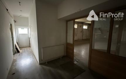 Skladovo-výrobný priestor na prenájom - 544 m2, Nádražná ul.