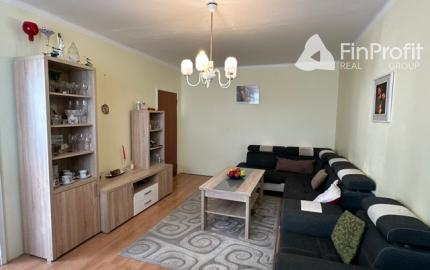 Priestranný 4-izbový byt s lodžiou – 105,6 m², Športová ul.