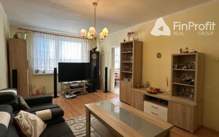 Priestranný 4-izbový byt s lodžiou – 105,6 m², Športová ul.