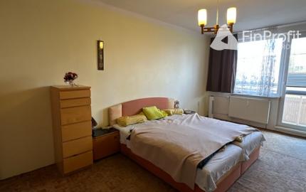 Priestranný 4-izbový byt s lodžiou – 105,6 m², Športová ul.