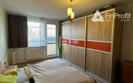 Priestranný 4-izbový byt s lodžiou – 105,6 m², Športová ul.