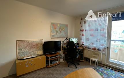 Priestranný 4-izbový byt s lodžiou – 105,6 m², Športová ul.