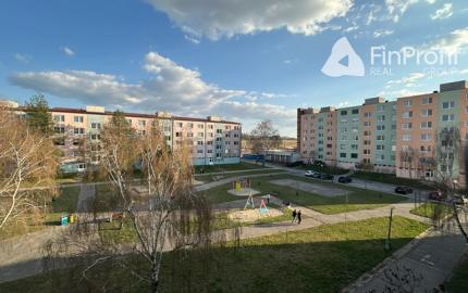Priestranný 4-izbový byt s lodžiou – 105,6 m², Športová ul.