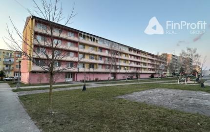 Priestranný 4-izbový byt s lodžiou – 105,6 m², Športová ul.