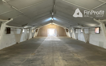 Skladovo-výrobný priestor na prenájom - 440 m2, Poľovnícka ul.