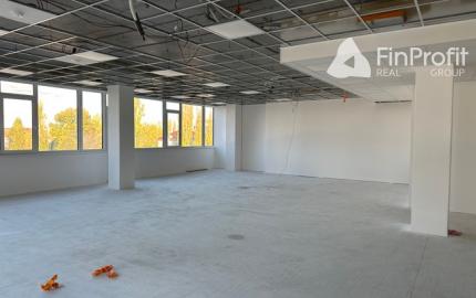 Priestory na rôzne využitie na prenájom - 258 m2, Tomášikova ul.