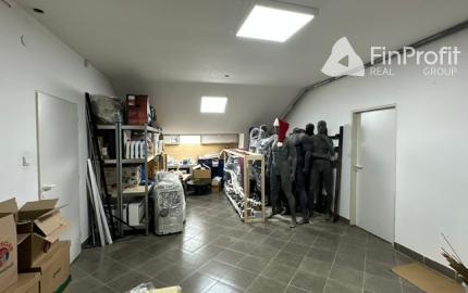 Priestor s administratívnym zázemím na prenájom - 400 m2, Poľovnícka ul.