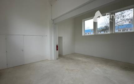 Skladovo prevádzkový priestor na prenájom - 166 m2, Odborárska ul.