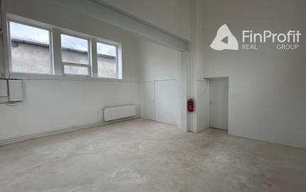 Skladovo prevádzkový priestor na prenájom - 166 m2, Odborárska ul.