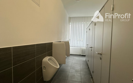 Kancelárske priestory s umývadlom na prenájom - od 18 m2, Bojnická ul.