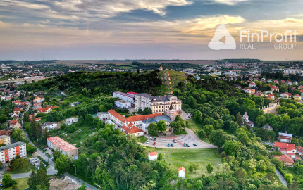 Predám komerčnú budovu v Nitre.