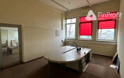 Administratívny celok na prenájom - 475 m2, Bojnická ul.