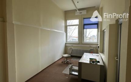 Administratívny celok na prenájom - 475 m2, Bojnická ul.