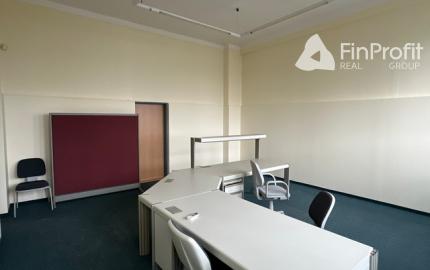 Administratívny celok na prenájom - 475 m2, Bojnická ul.