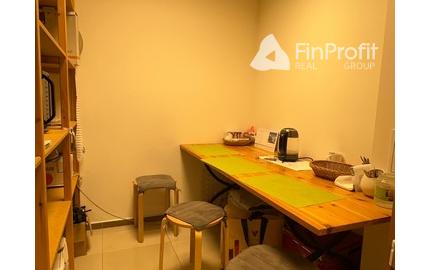 Obchodný priestor s parkovaním na prenájom - 210 m2, ul. Kozia