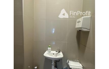 Obchodný priestor s parkovaním na prenájom - 210 m2, ul. Kozia