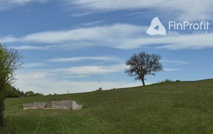 Predám stavebný pozemok Jedľové Kostoľany + stavebné povolenie.