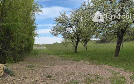 Predám stavebný pozemok Jedľové Kostoľany + stavebné povolenie.