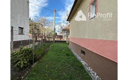 Podpivničený 3i dom s veľkým pozemkom vo Vajnoroch