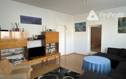 Podpivničený 3i dom s veľkým pozemkom vo Vajnoroch