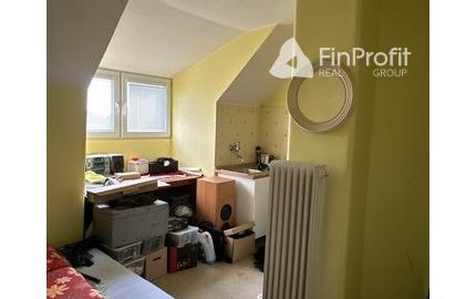 Podpivničený 3i dom s veľkým pozemkom vo Vajnoroch